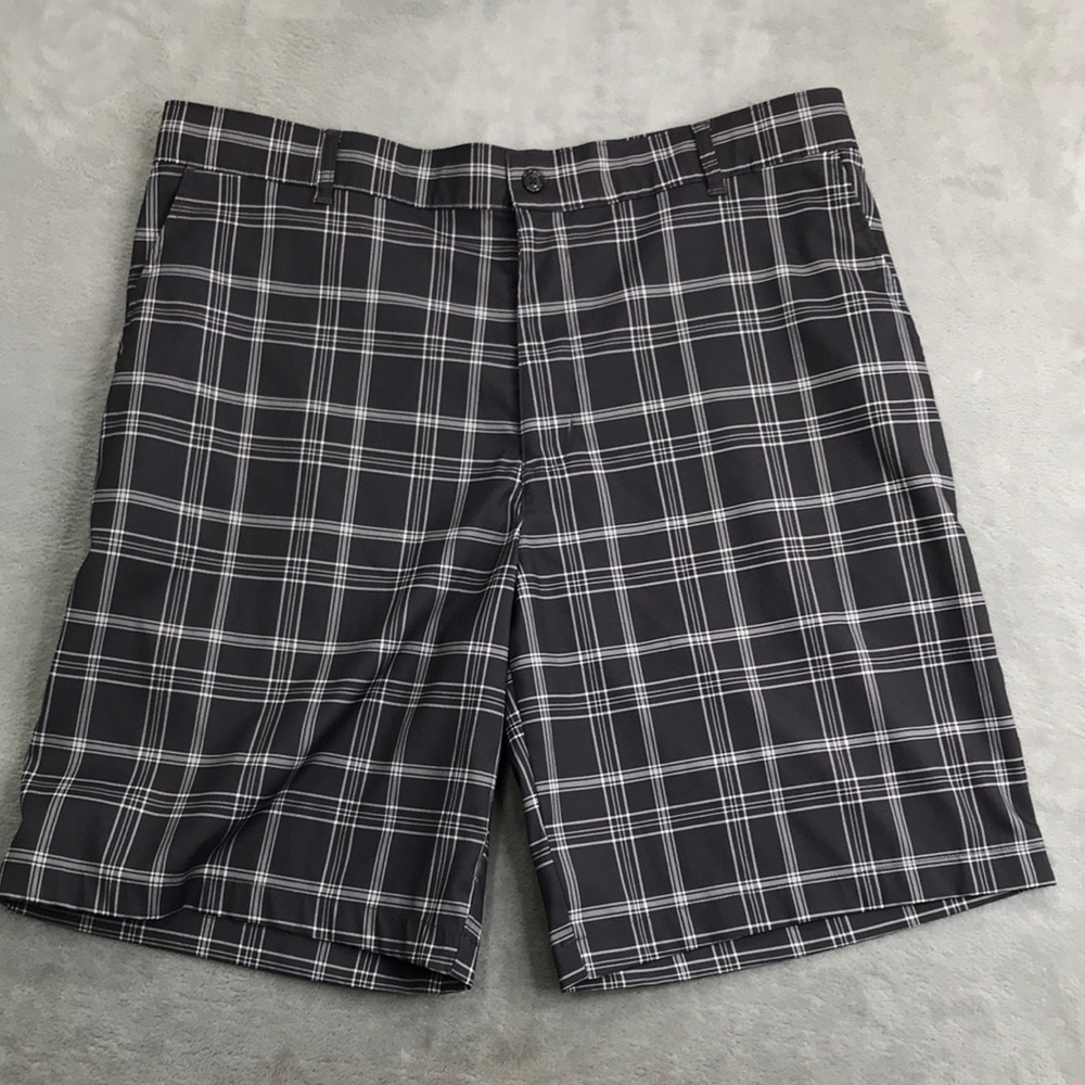 Russell Black Plaid Men's Golf Shorts Size 36